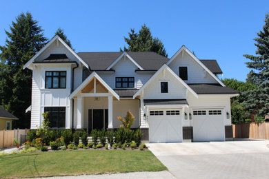 Home design - craftsman home design idea in Vancouver