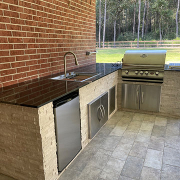 Outdoor Kitchen