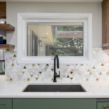 Oakway Transitional Kitchen