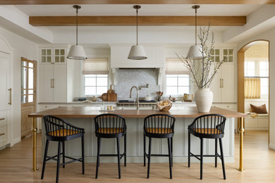 Transitional kitchen photo in San Diego
