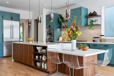 Kitchen - contemporary kitchen idea in San Francisco