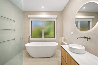Minimalist bathroom photo in Melbourne