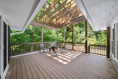 Deck photo in Atlanta