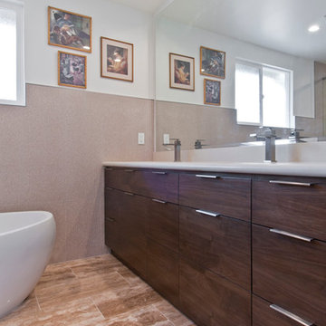 Encino Luxury Master Bath Transformation – Bathtub & Vanity Design