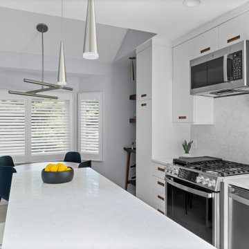 Modern Twist to an Old Condo