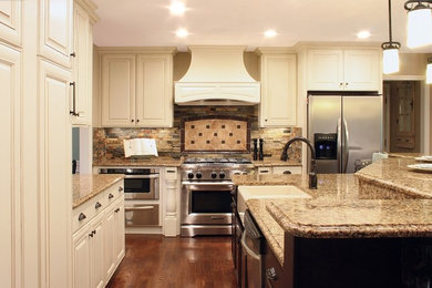 Example of a classic kitchen design in Other