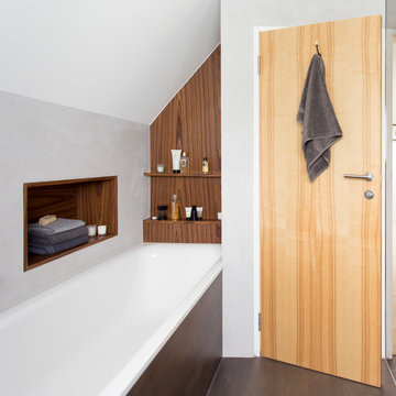 Integrated Bath and Storage