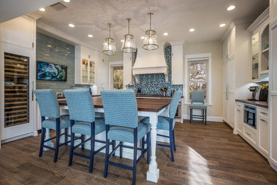 Inspiration for a coastal kitchen remodel in Miami