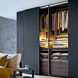 CLOSETS - Bedroom Furniture