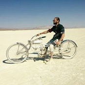 Jon Char-be's photo