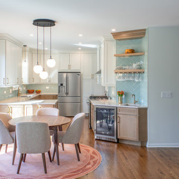 Inviting & Airy Algonquin Kitchen