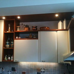 Bachelor flat - Stains And Varnishes
