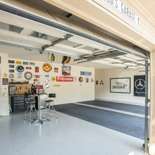 Prince's Porsche Pit