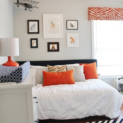 Inspiration for a small modern home design remodel in Atlanta