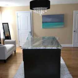 Walk-in Closet Island - Dressers