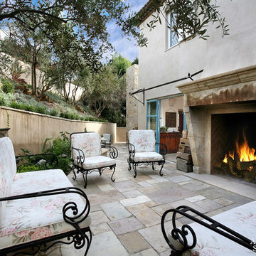 Stone Floor – Antique, Reclaimed Limestone ‘Dalle de Bourgogne’ pavers