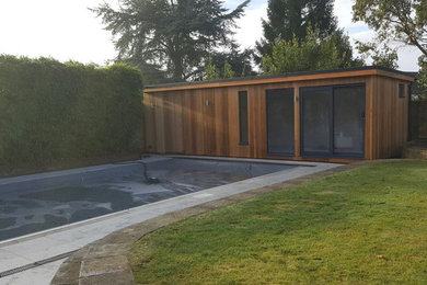 Modernes Gartenhaus in Surrey