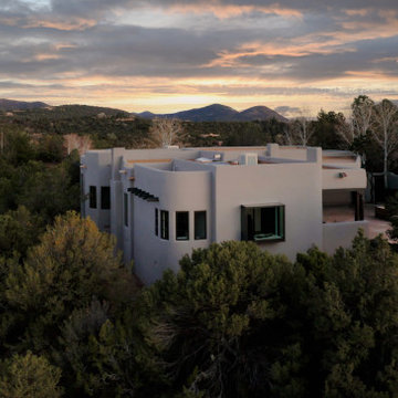 REIMAGINED PUEBLO-STYLE HOME