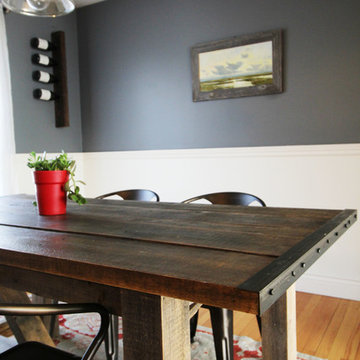 Weathered Pine Farm Table