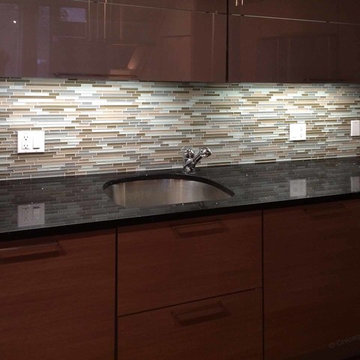 After Kitchen Glass Tiles Backsplash