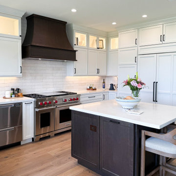 Luxe Living: A Bright and Balanced Culinary Space