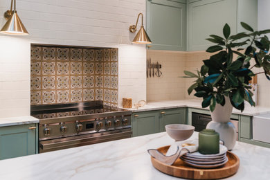 Design ideas for a traditional home design in Sydney.