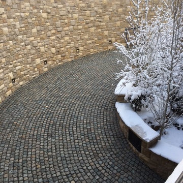 30. Antique Granite Cobblestone 5x5