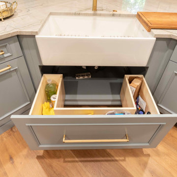 Custom Under-Sink Pull-out Drawer