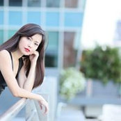 Mara Sarmiento's photo