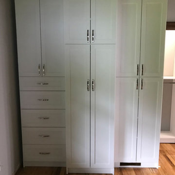 Yardely PA Armoire