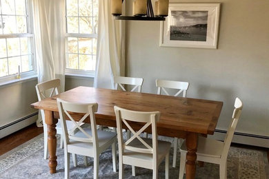 Example of a dining room design in Philadelphia