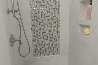 Bathroom photo in Detroit