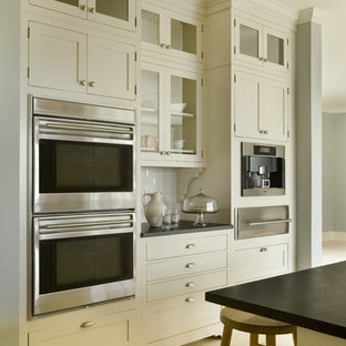 Moderne Küchen mit Rückwand aus Metrofliesen Ideen, Design & Bilder | Houzz