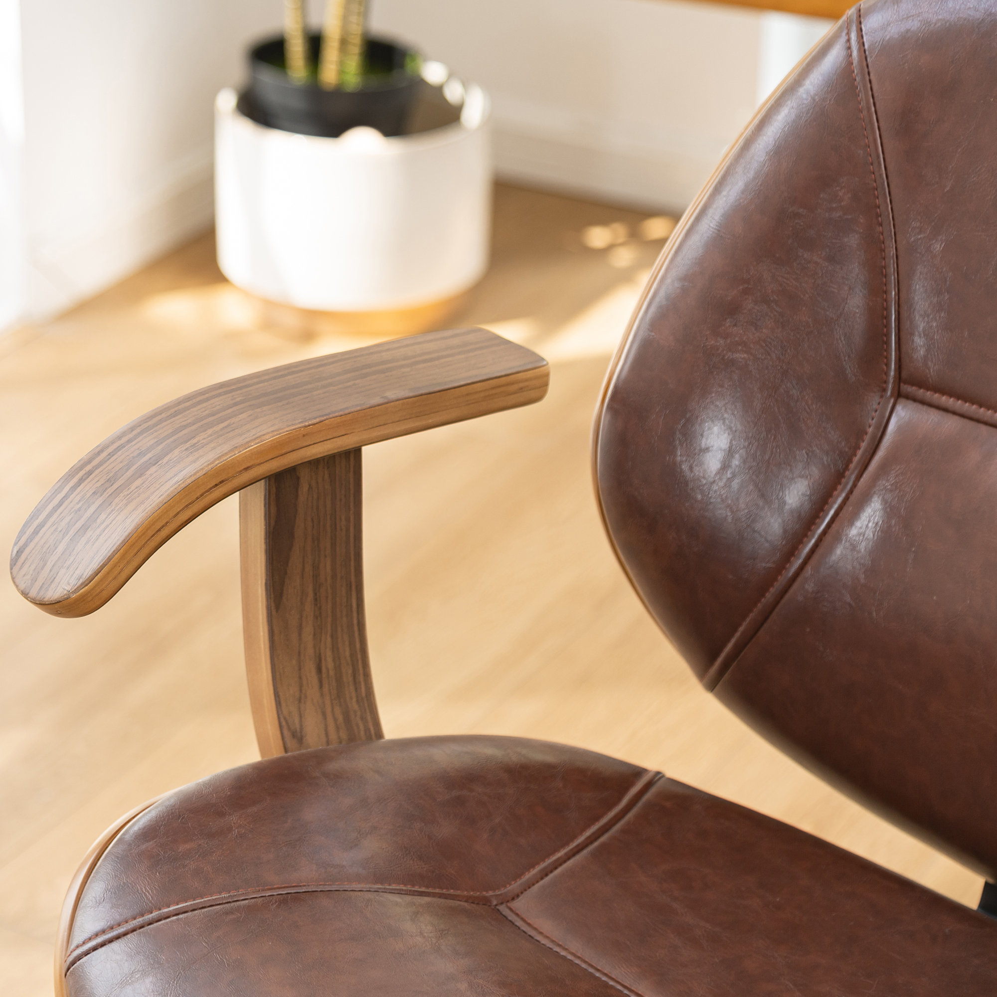 38"H Russet PU Leather Adjustable Swivel Desk Chair/Task Chair