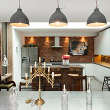 Houzz Tour: A Stylish Courtyard Apartment in an East London Warehouse