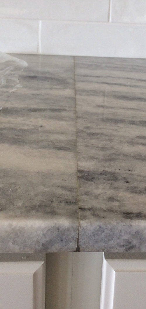 Help needed on countertop seam!