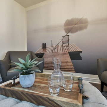 Dancing Waters Lounge / Parlor