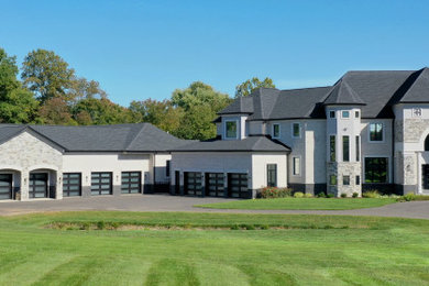 Example of an exterior home design in Baltimore