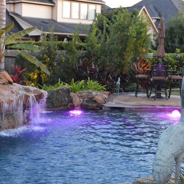 Swimming Pools & Out dooor Living
