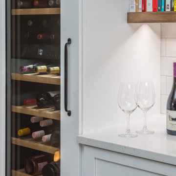 WINE CONNOISSEUR'S KITCHEN