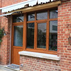 Instalation menuiserie PVC - Ch&ecirc;ne dor&eacute; - Windows And Doors