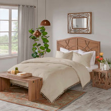 Decor and Comfys