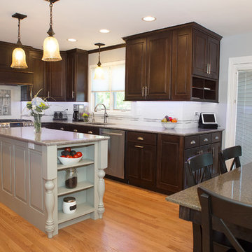 Kitchen Remodeling Project With Revived Space Planning