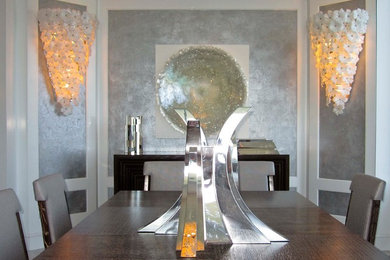 Dining room - contemporary dining room idea in Miami