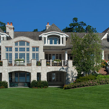 Bayside - Traditional Lakeside Estate