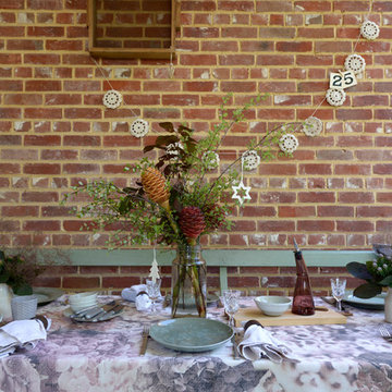 Holiday Decorating: Celebrating an Australian Christmas outdoors