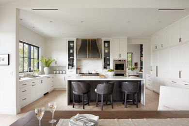 Transitional kitchen photo in San Francisco