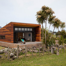 Houzz Tour: Eastern Philosophy Meets Sustainability in a Modern Mash-Up