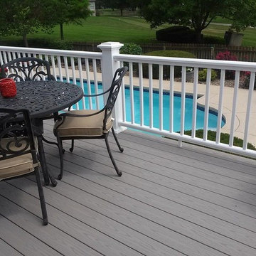 Leawood- Azek Tahoe Decking / Azek White Premier Railing