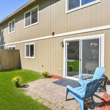 Favored Tacoma Townhome